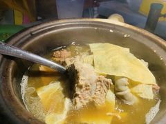 -明记烧鱼美味店