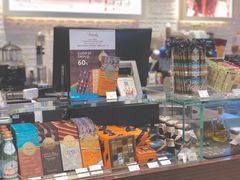 -VENCHI 闻绮(北京国贸商城店)