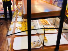 面包甜点陈列柜-一鸣真鲜奶吧(益乐路店)