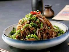 -东口码头·烧鸽子·鱼头泡饼·地方菜(金鹰悦城店)
