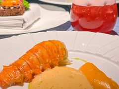 -弦月窗LUNETTE BY AMANDA(复兴路店)