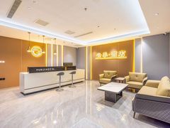 -云季酒店(西关地铁站C2出囗店)