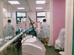 -斐尔国际皮肤管理中心