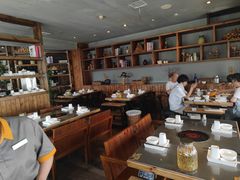 -牛德亨臻牛潮汕火锅(万邦时代店)