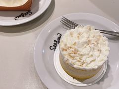 低甜燕麦慕斯-Seesaw Coffee(芮欧百货店)