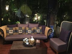 -迪瓦娜按摩和水疗中心