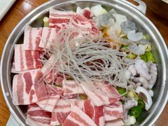 虾仁猪肉辣炒章鱼-蚂蚁家辣炒章鱼(海云台店)