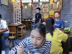 大堂-曹丞相·地锅鸡·地锅鱼(武林店)