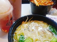 -天瑞福云南过桥米线(十里河店)