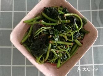 营养丰富的夏日消暑菜-凉拌红苋菜