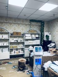 -阿茹娜美容会馆