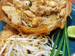 -Pad Thai Kratong Thong by ama