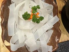 -湊湊火锅·茶憩(南京东路悦荟店)