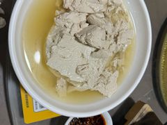 -土砂锅生态山庄·非遗砂锅雅鱼