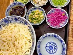 老北京炸酱面-门框胡同百年卤煮(新街口店)