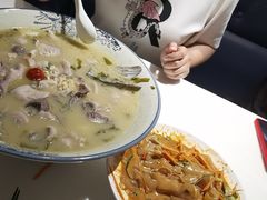 -辣小妮de川菜馆(红旗Mall店)