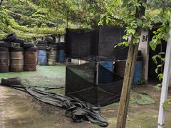 -东湖小天池真人CS彩弹野战基地