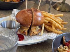 -22ºN BISTRO西餐&酒馆(石奥商业街店)