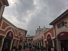 -佛罗伦萨小镇广佛名品奥特莱斯(疏港路店)