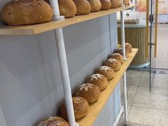-焙丽拾光(麦凯乐直营店)