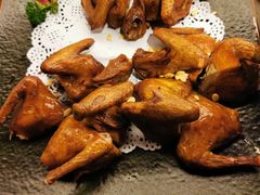 脆皮炸乳鸽-御花园·粤菜·海鲜火锅(中山公园店)