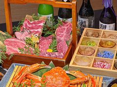 -山川小町·极番烧肉(新地假日广场店)