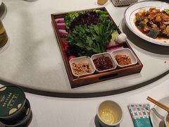 -珊海荟海鲜楼·天津菜·海肠捞饭·皮皮虾锅贴王(佛罗伦萨店)