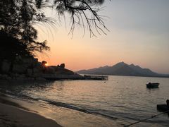 -那琴半岛地质海洋公园