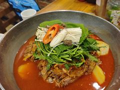 -喇喇排骨火锅·传统韩式脊骨汤(望京西园总店)