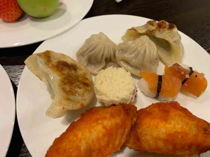 饭店·西湖17湖景餐厅-"不得不说新侨饭店的环境还是很赞的,自助餐