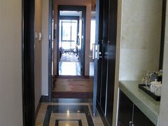 房间过道-鸿华度假酒店