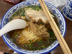 -老陆稿荐(西中市店)