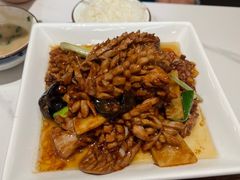 -梅飞酒家(名辉豪庭店)