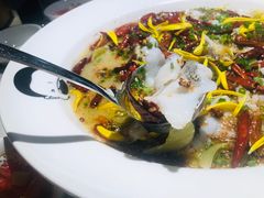 -江渔儿酸菜鱼(奥园广场金发购物中心店)