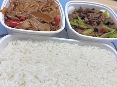 -俏湘厨•地道湘菜(建华南路店)