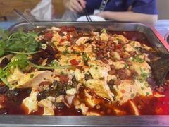 -罗满娘特色豆花烤鱼