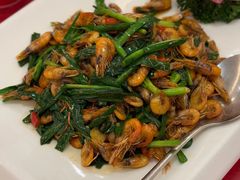 小溪虾炒韭菜-小竹林农庄