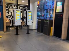 -麦当劳(假日广场店)