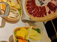-左庭右院鲜牛肉火锅(金山万达店)