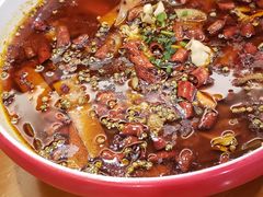 -有红鸡毛店·川菜(建设路店)