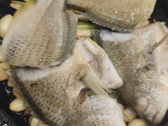 沙煲焗黄脚立-明本湛江鸡•海鲜小厨(陈家祠店)
