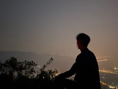 -鬼笑石后山停车场