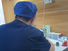 -上海仁爱医院口腔科 · 种植