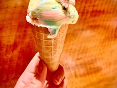 彩虹冰激凌-威斯汀舞台餐厅