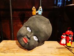 -Nathalie Djurberg与Hans Berg“牛皮纸包裹的月亮”-Prada荣宅当季展览