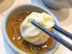 招牌蟹膏小笼包-馋三尺蟹粉小笼(人民广场店)