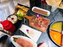 -热火朝天鲜切牛肉火锅(南强街巷店)