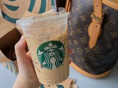 -星巴克臻选(宁波世纪东方广场店)