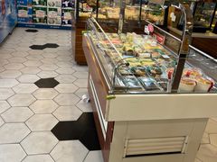 -光明牛奶棚(南泉店)