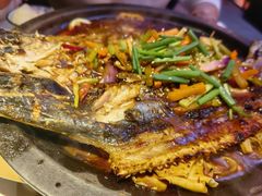 -鸣记脆皮烤鱼·海鲜烤鱼(三八广场店)